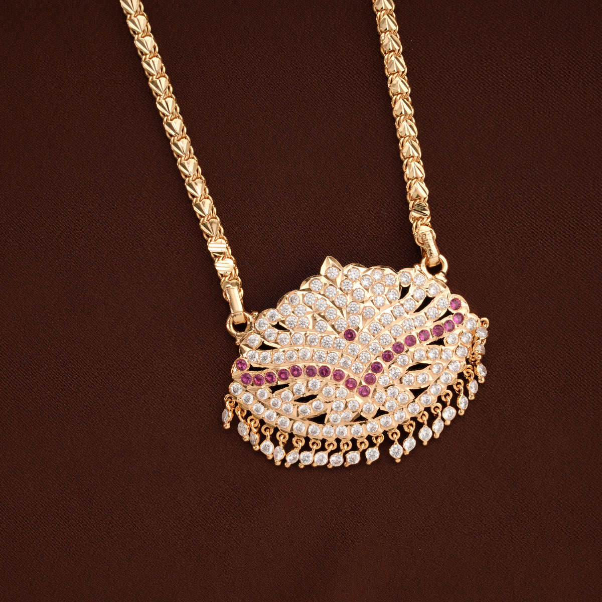 Blossom Lotus Dollar Golden Chain