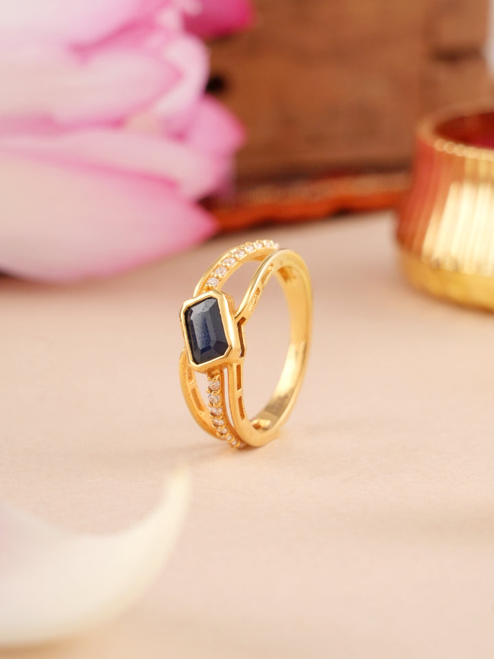 Onyx stone with White Stone Gold Ring