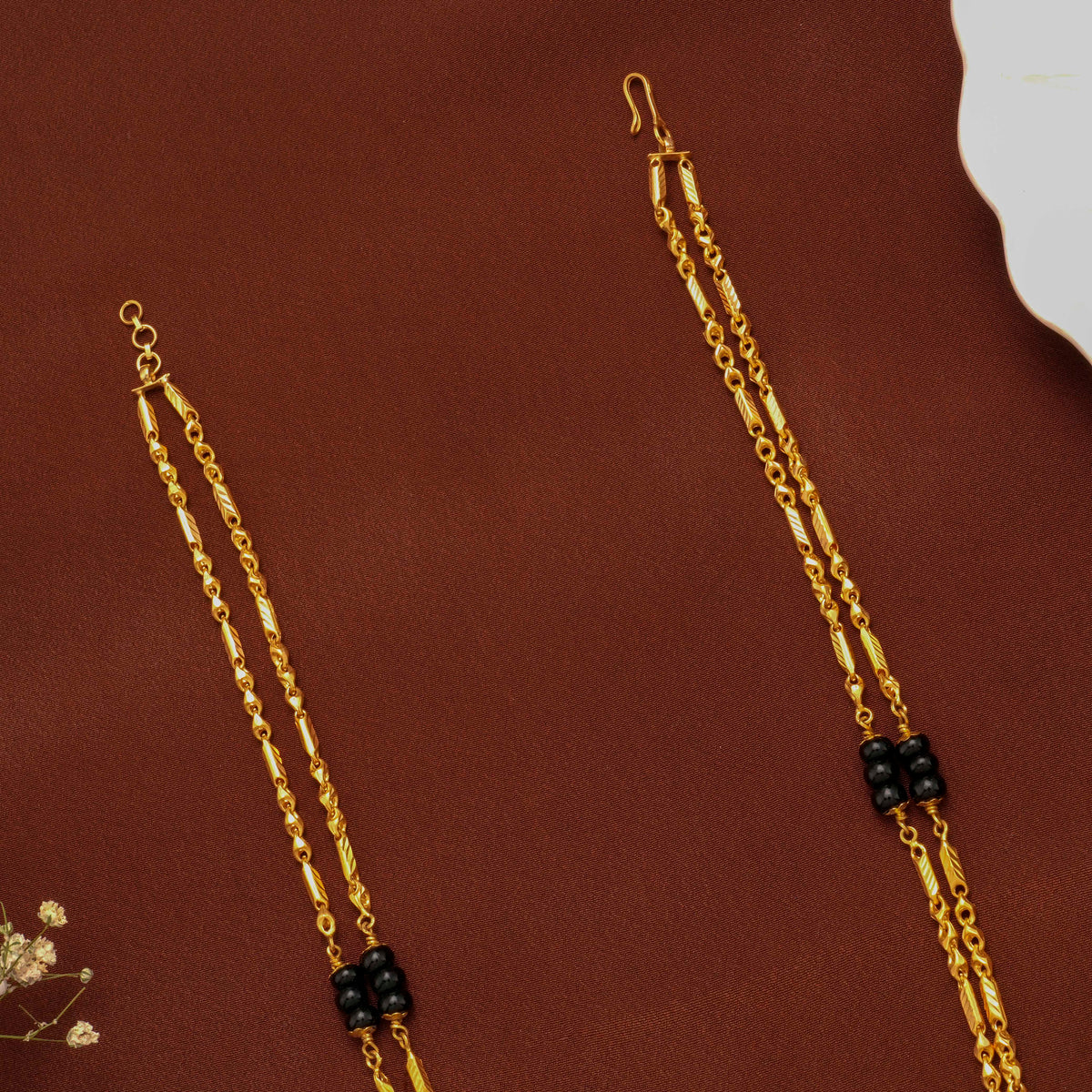 Traditional Mangal Sutra Black Beads Gold Chain