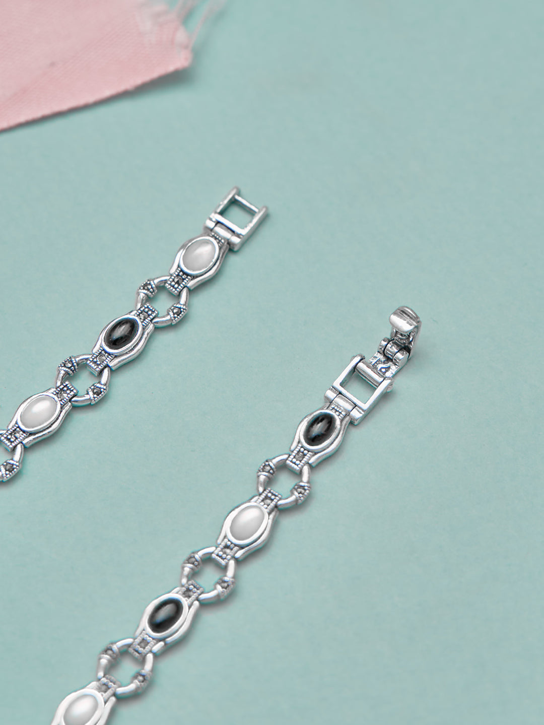 Black with White Pearl Cluster Fancy Anklet