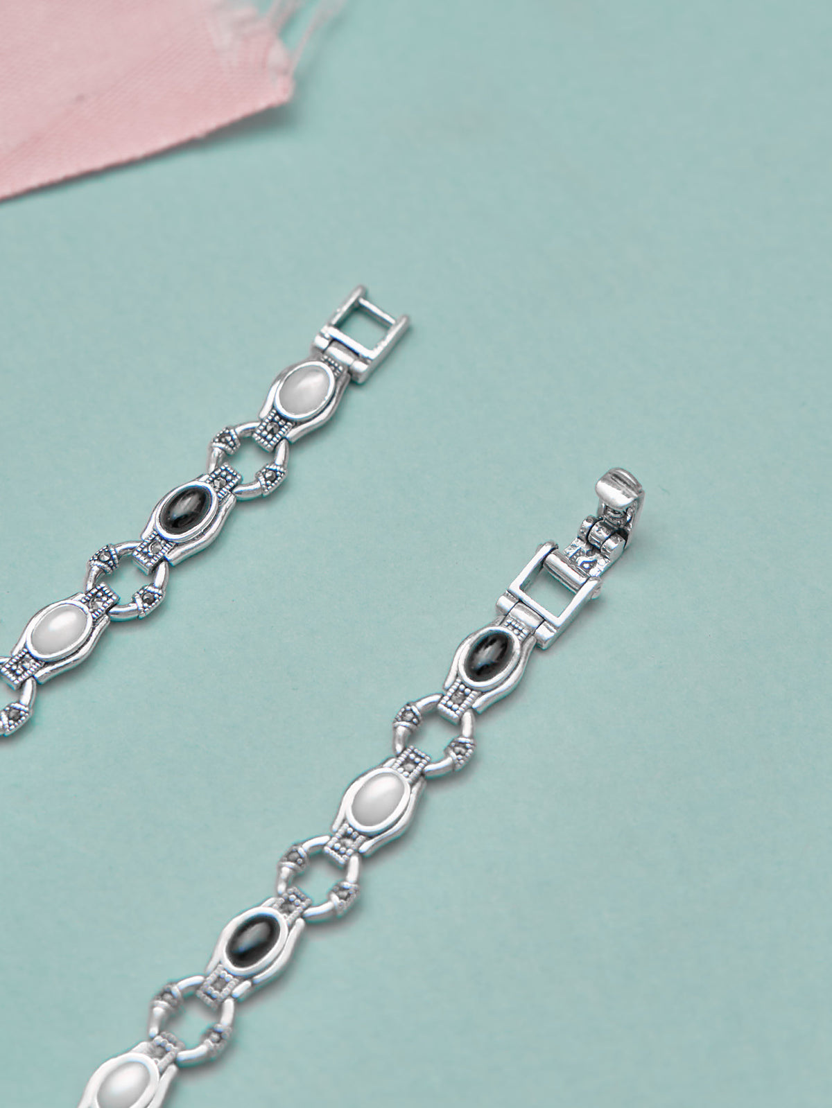 Black with White Pearl Cluster Fancy Anklet