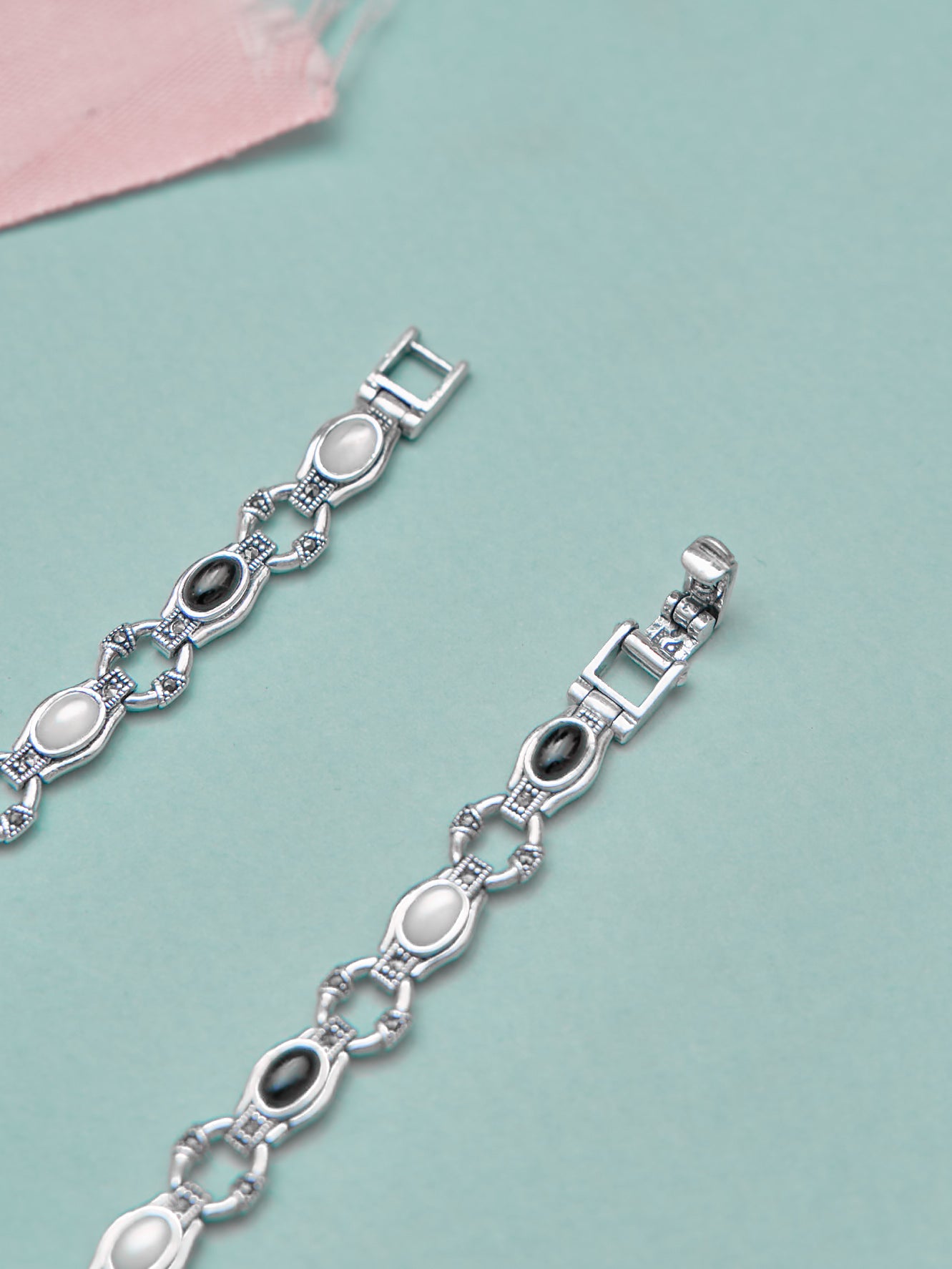 Black with White Pearl Cluster Fancy Anklet