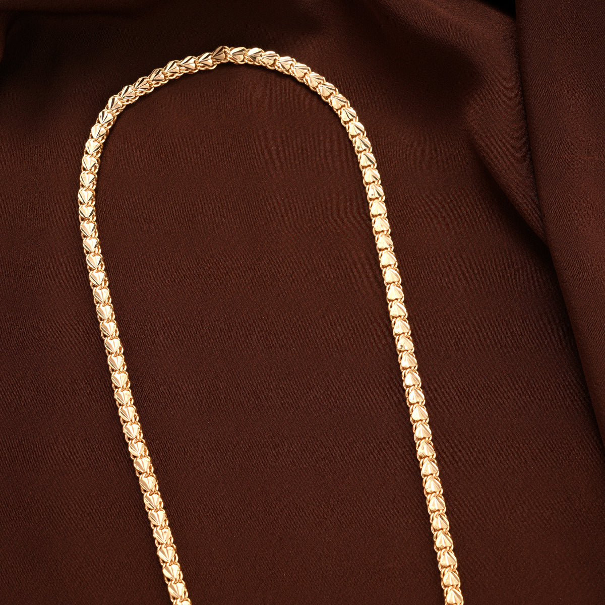 Blossom Lotus Dollar Golden Chain