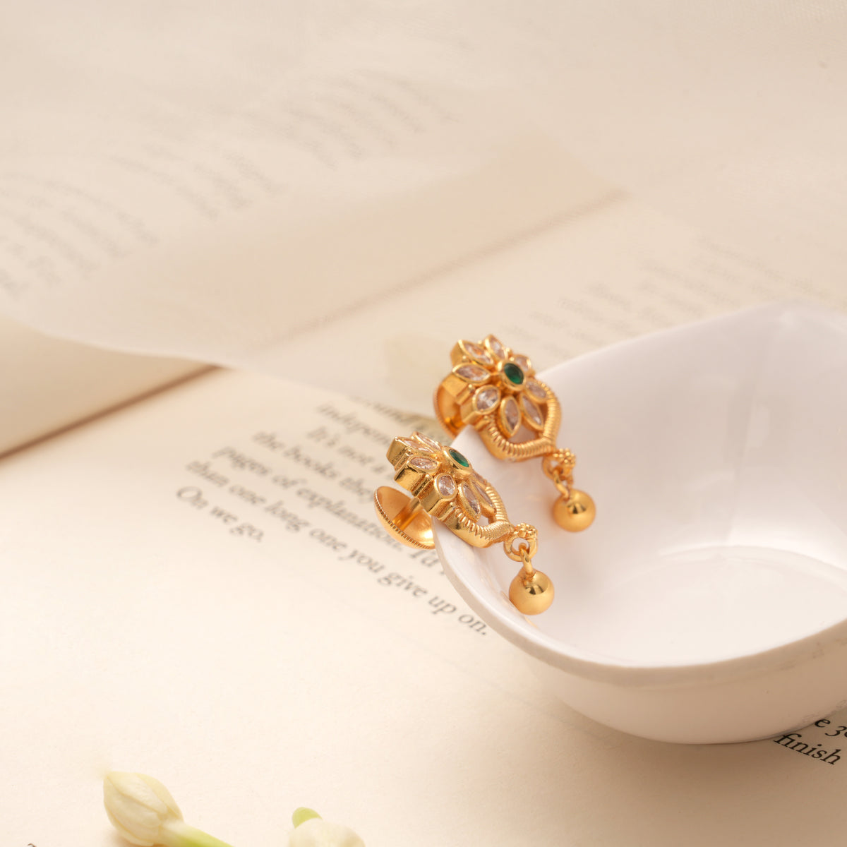 Blossom Floral Spring Design Golden Earring