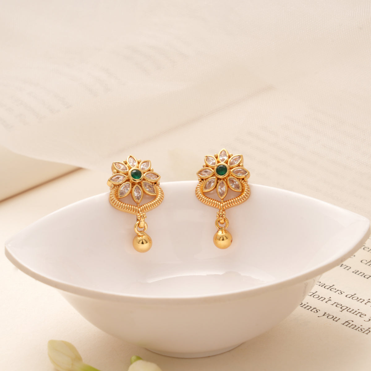 Blossom Floral Spring Design Golden Earring