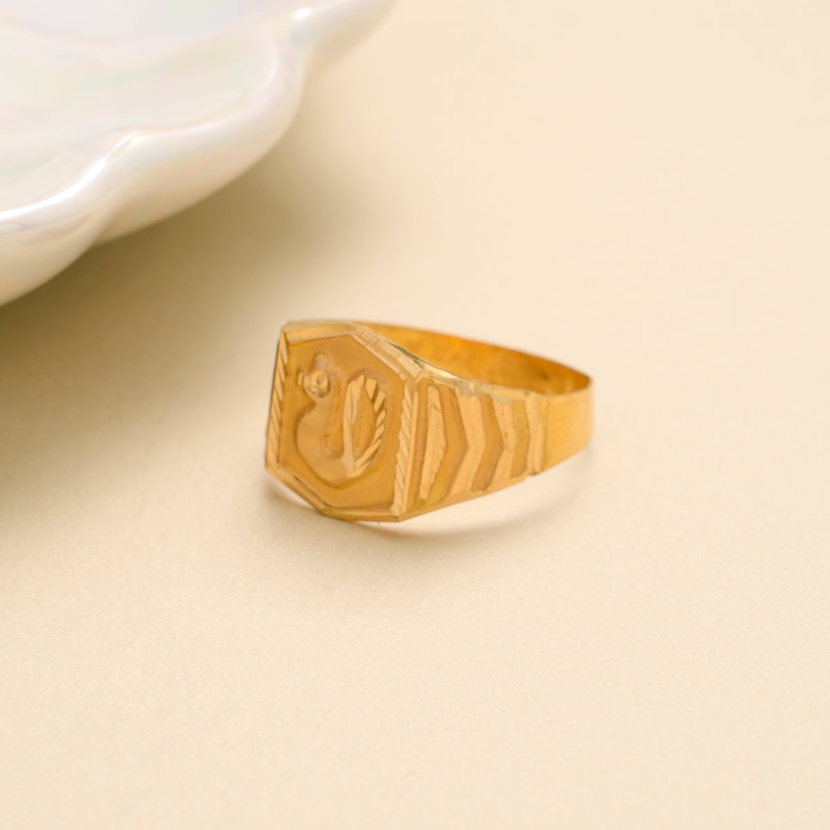 Engraved Bird Design Gold Ring