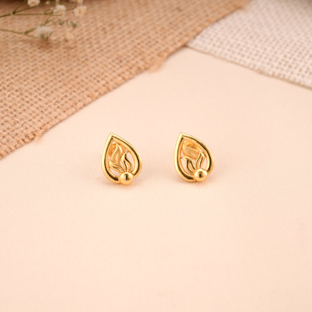 Leafy Breeze Shape Casting Golden Stud