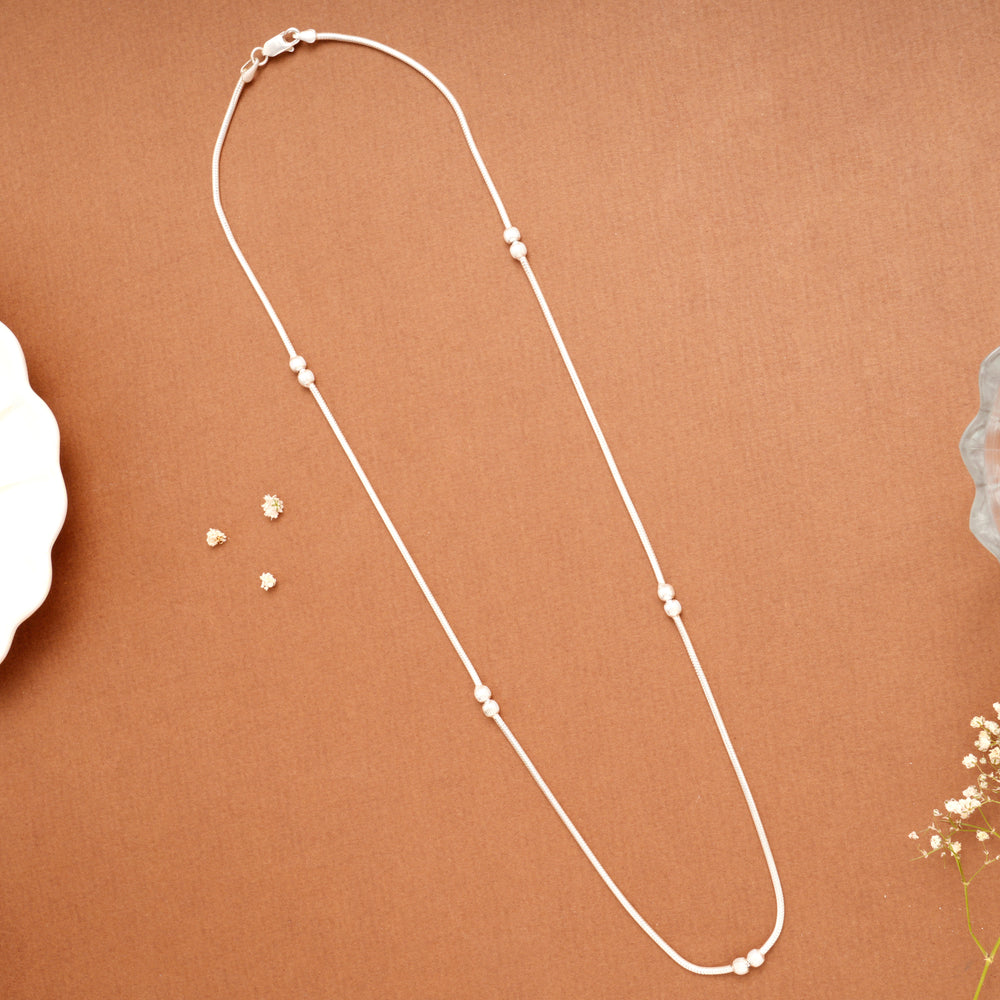 Regal Ball Design Women’s Silver Chain