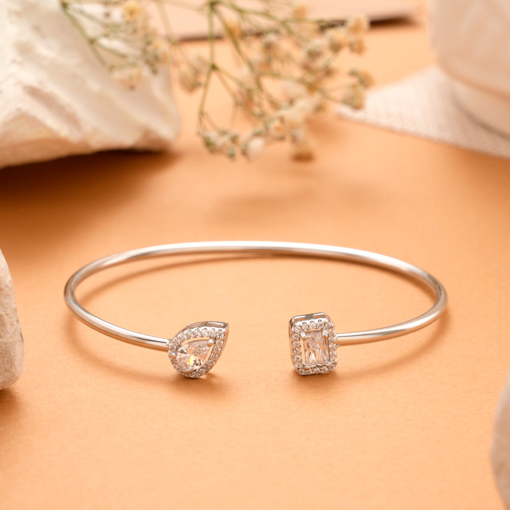 Elegant Toi and Moi Silver Bracelet