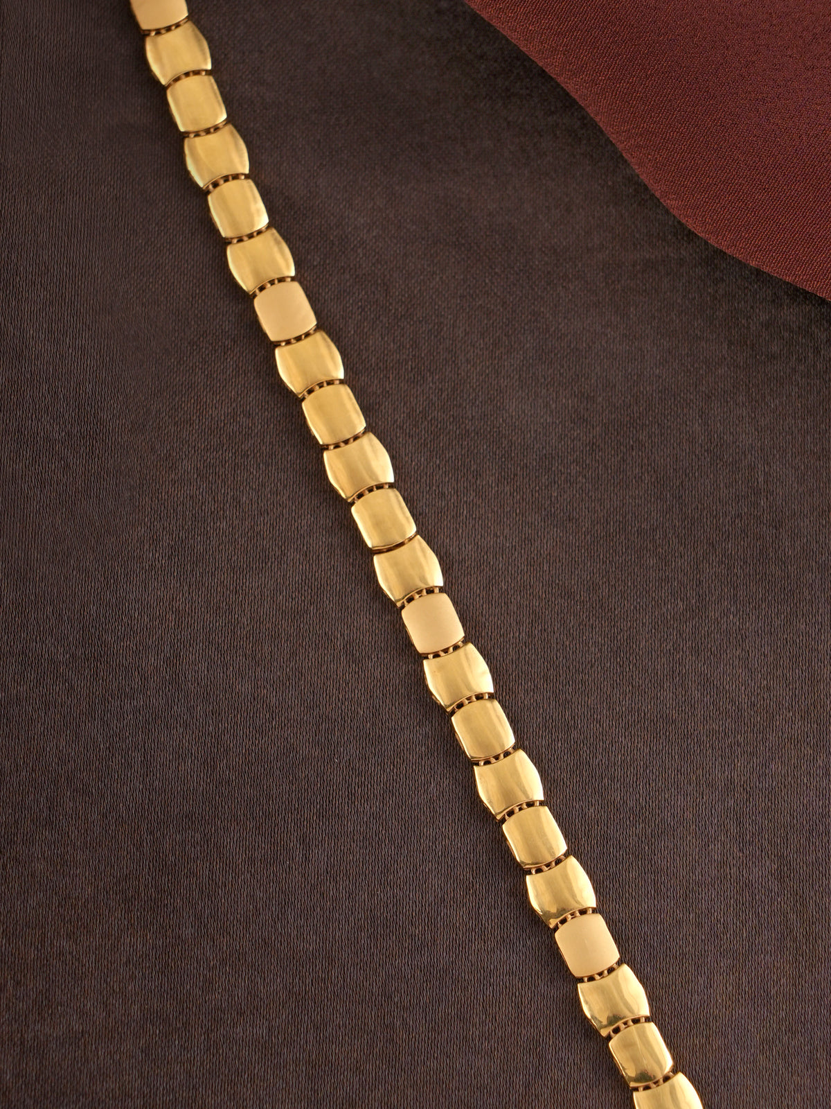 Stylish Gold Cube bracelet
