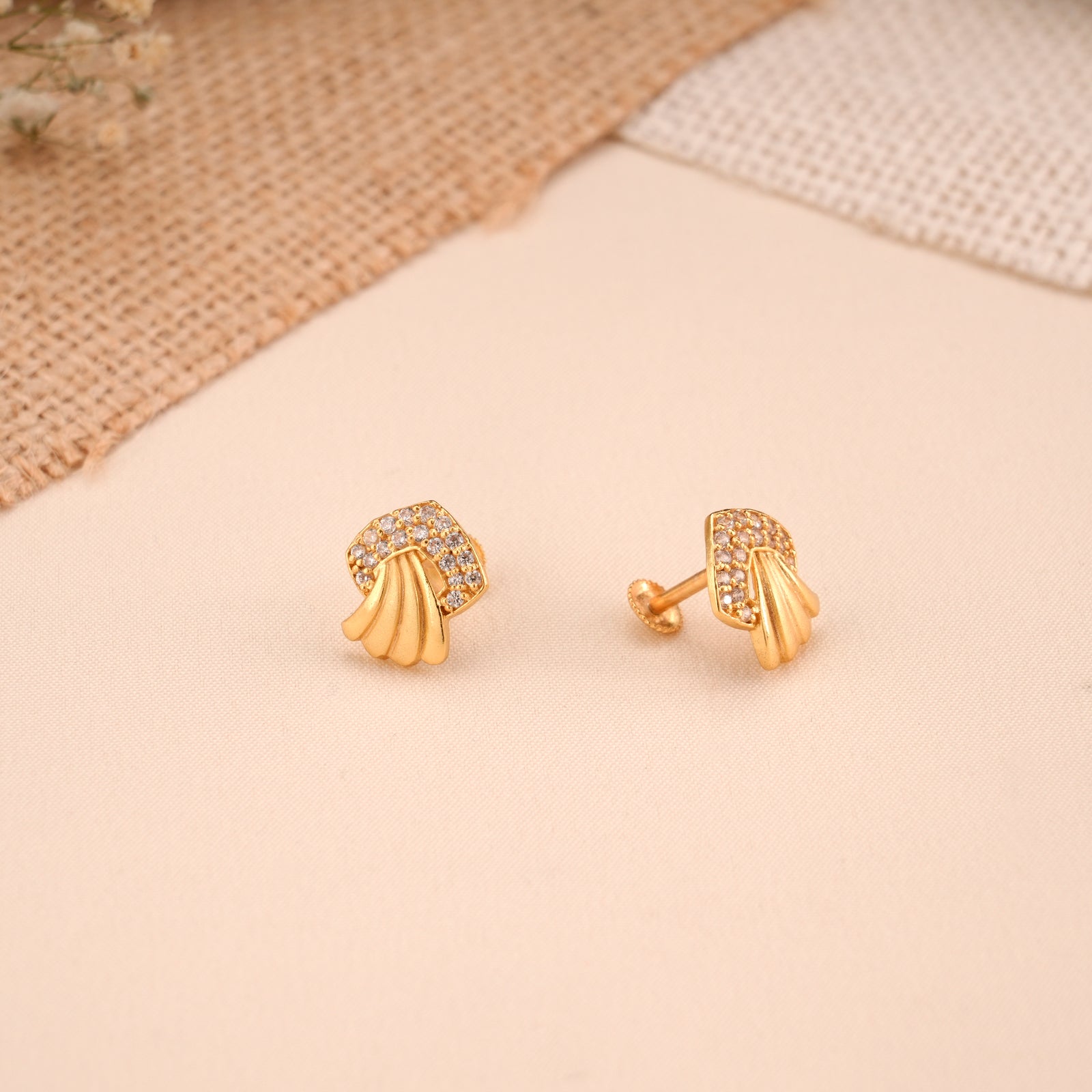 Sea Shell Design Casting Golden Earrings
