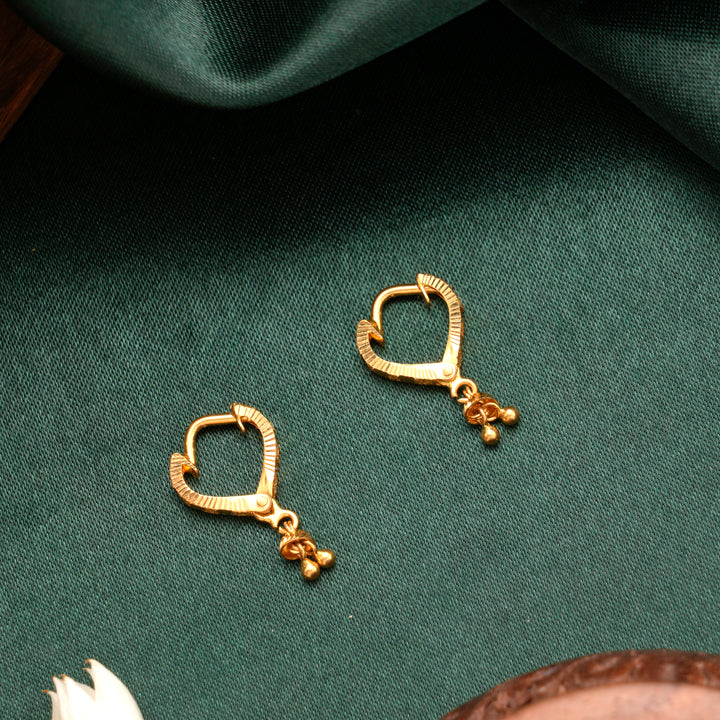 Gold Valaiyam Small Hoop Earring
