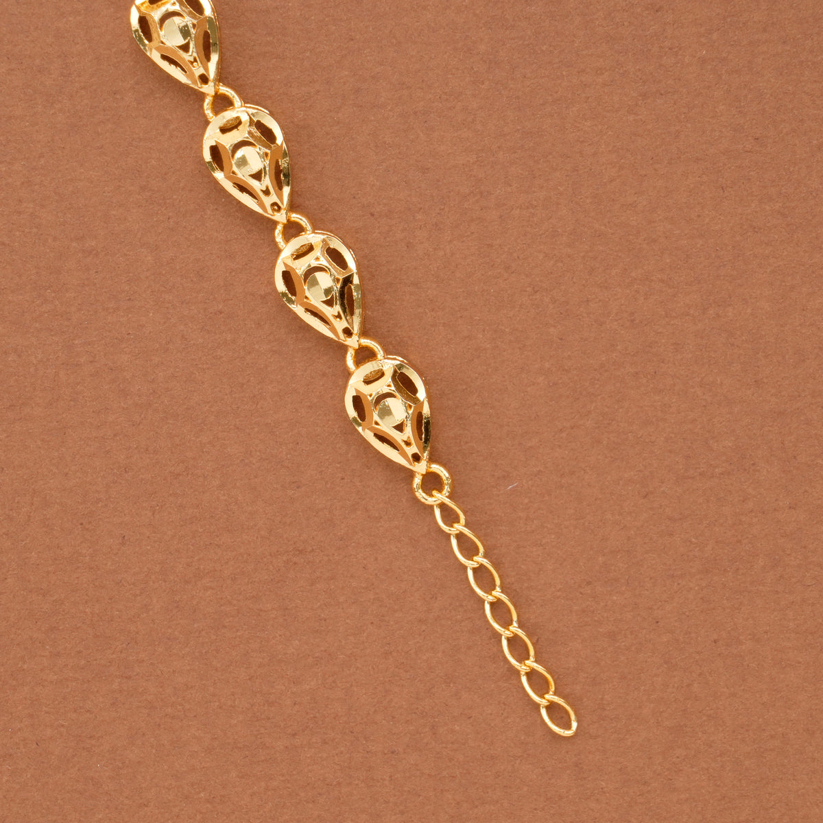 Oval Leaf Blue Stone Casting Golden Bracelet