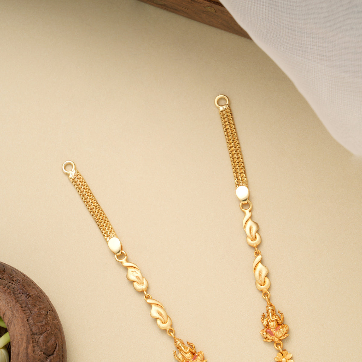 Elegant Golden Lakshmi with Vinayagar Necklace