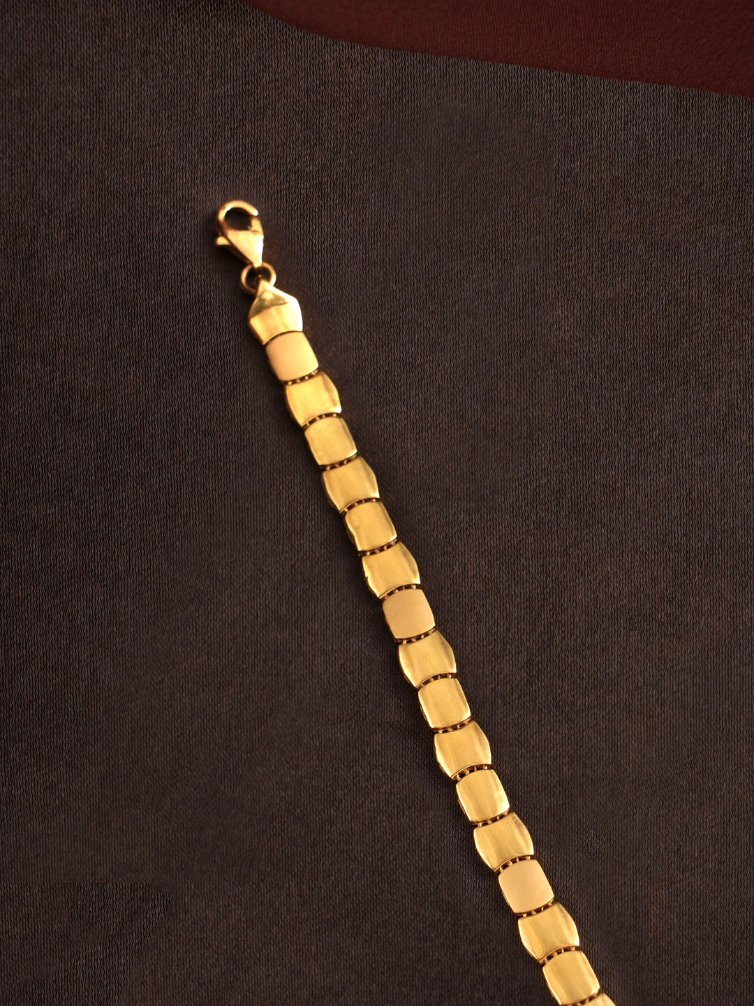 Stylish Gold Cube bracelet