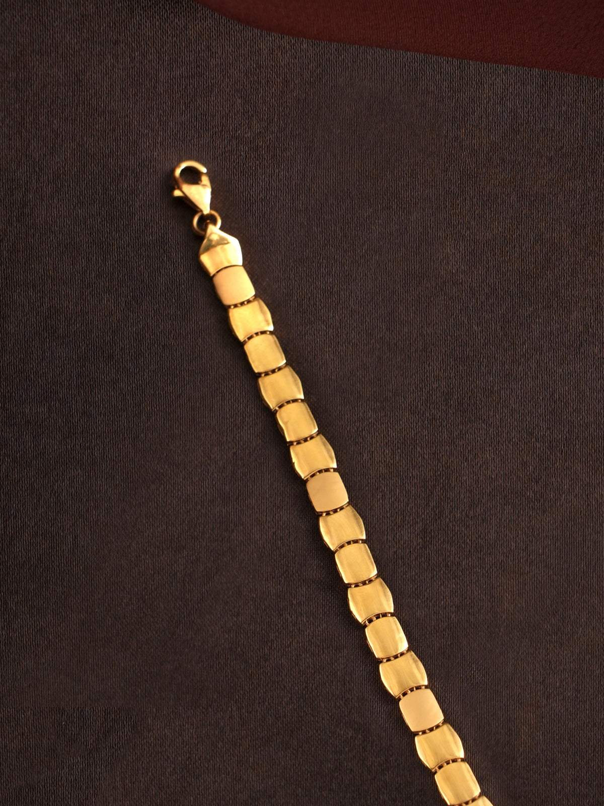 Stylish Gold Cube bracelet