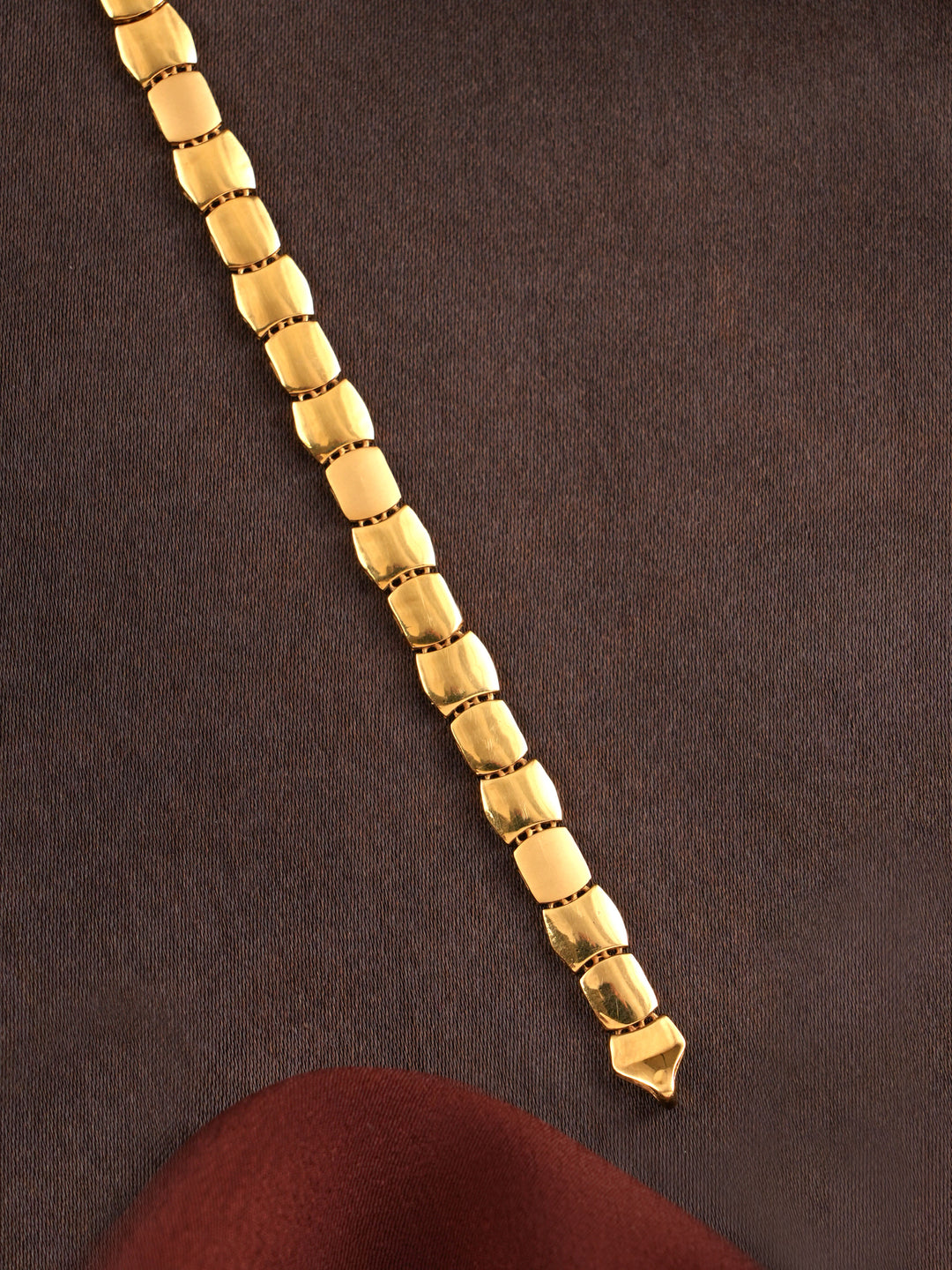 Stylish Gold Cube bracelet