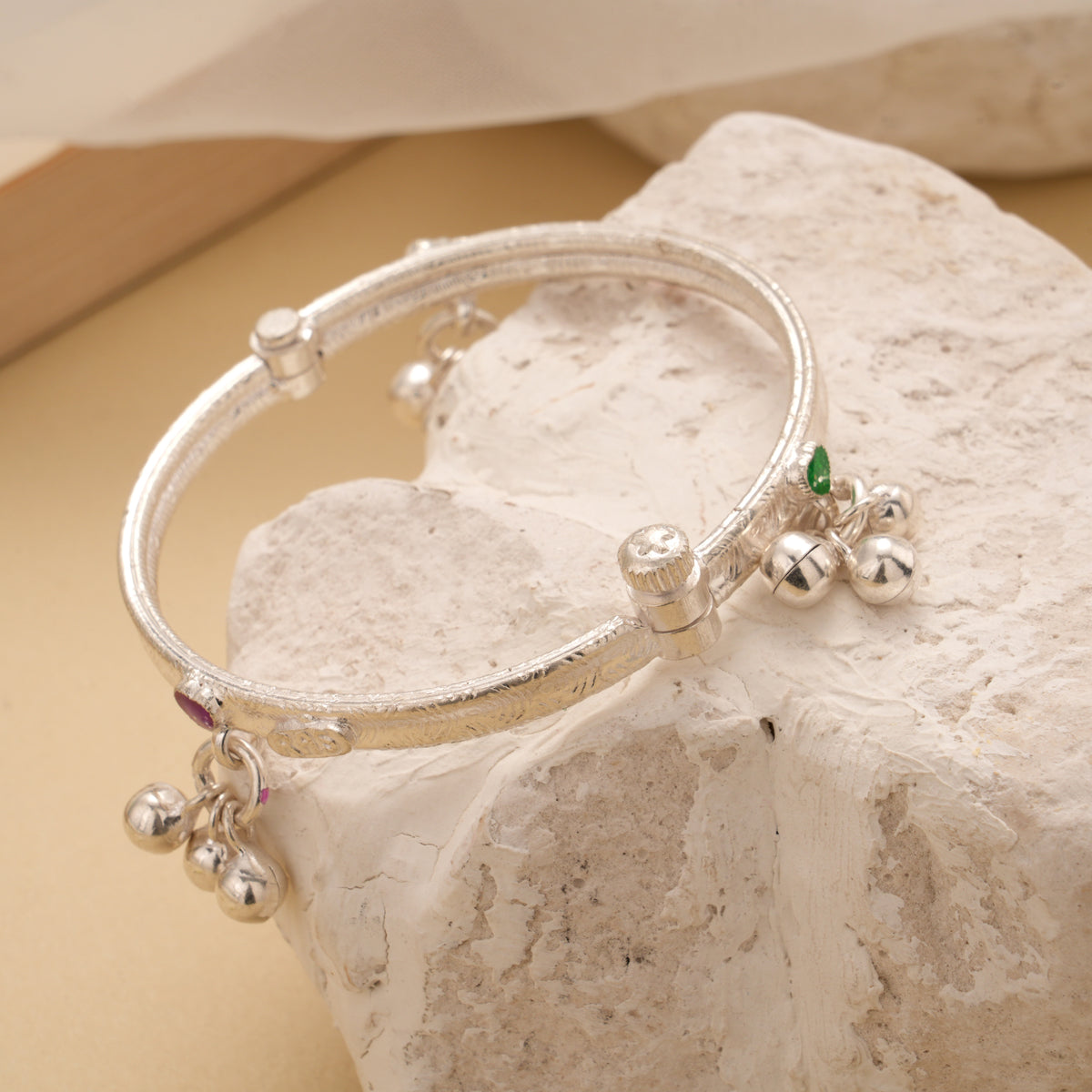 Majestic Heart Design Layered Silver Thandai