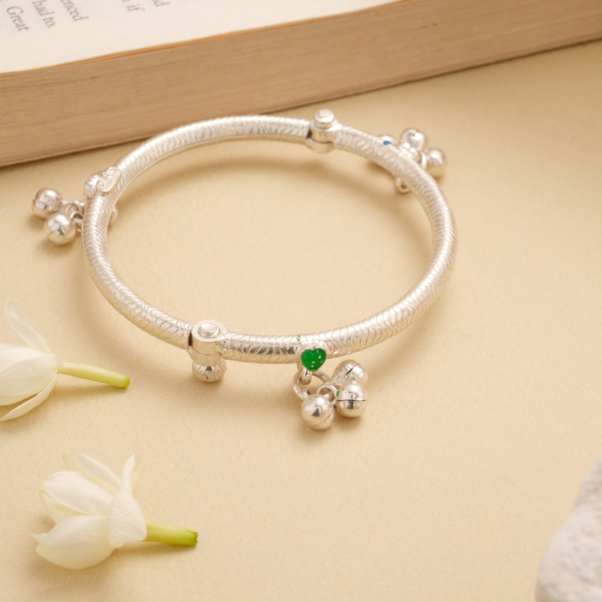 Fancy Heart Design Silver Thandai