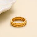 Classic Dual Layer Scallop Gold Band Ring