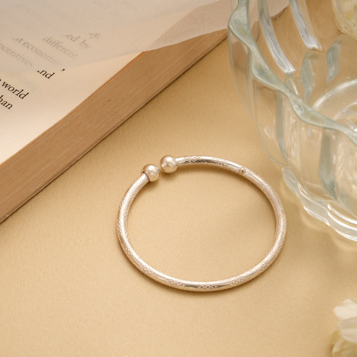 Minimal Design Adjustable Silver Baby Kappu
