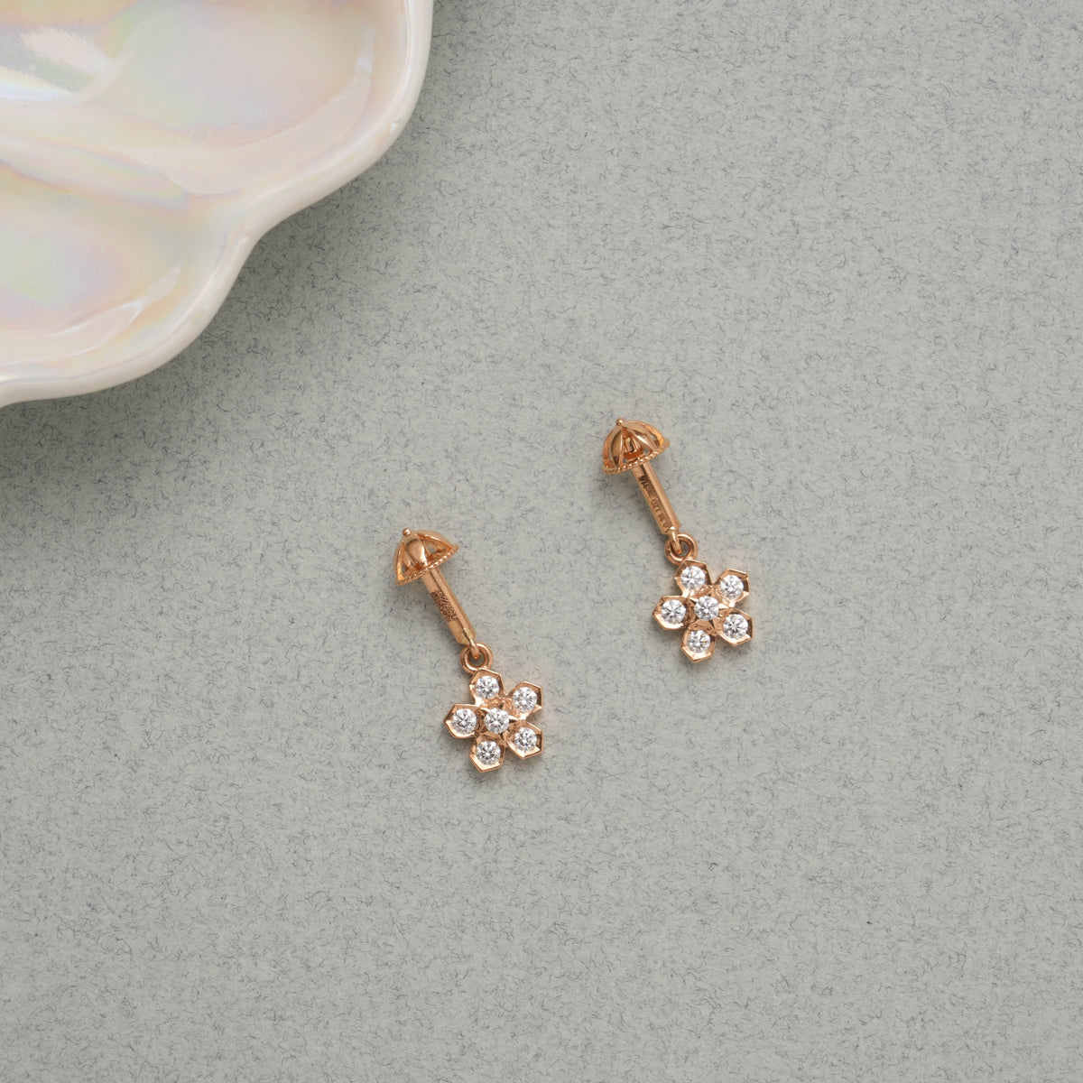 Elegant Flower Sparkle Diamond Koppu