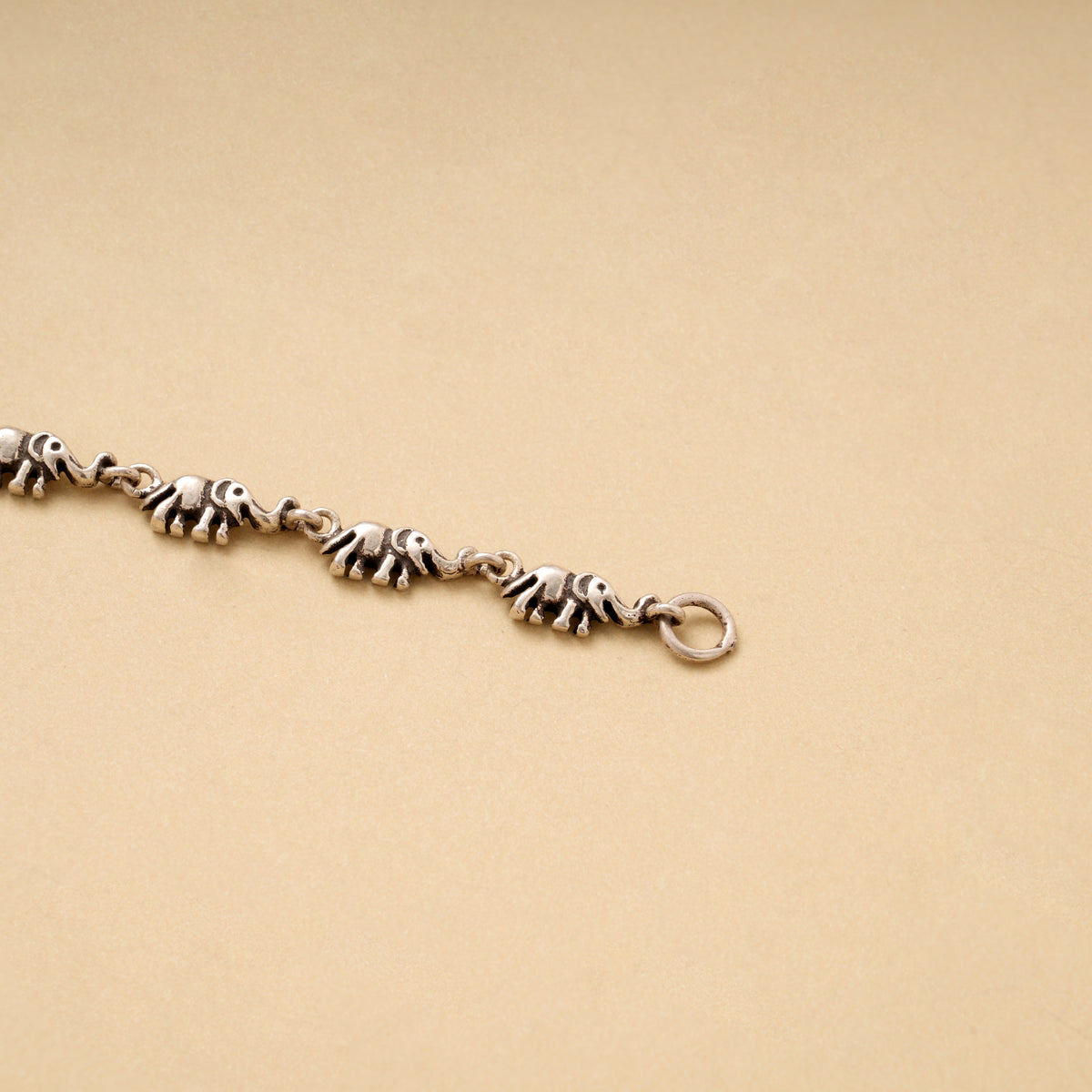 Antique Elephant Motif Link Silver Bracelet