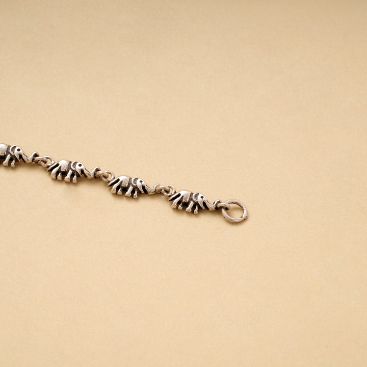 Antique Elephant Motif Link Silver Bracelet
