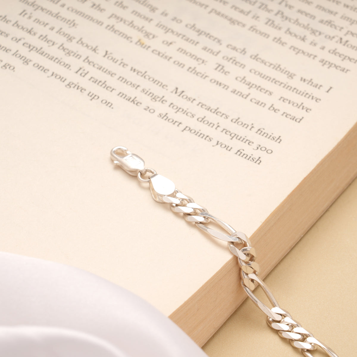 Elegant Silver Link Chain Men’s Bracelet