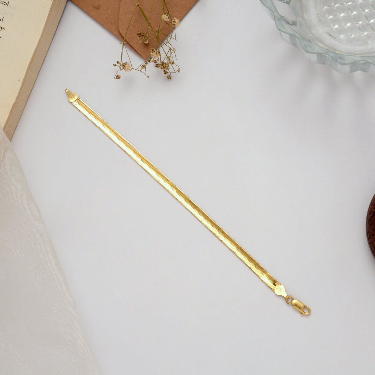 Sleek Shining Golden Flat Design Bracelet