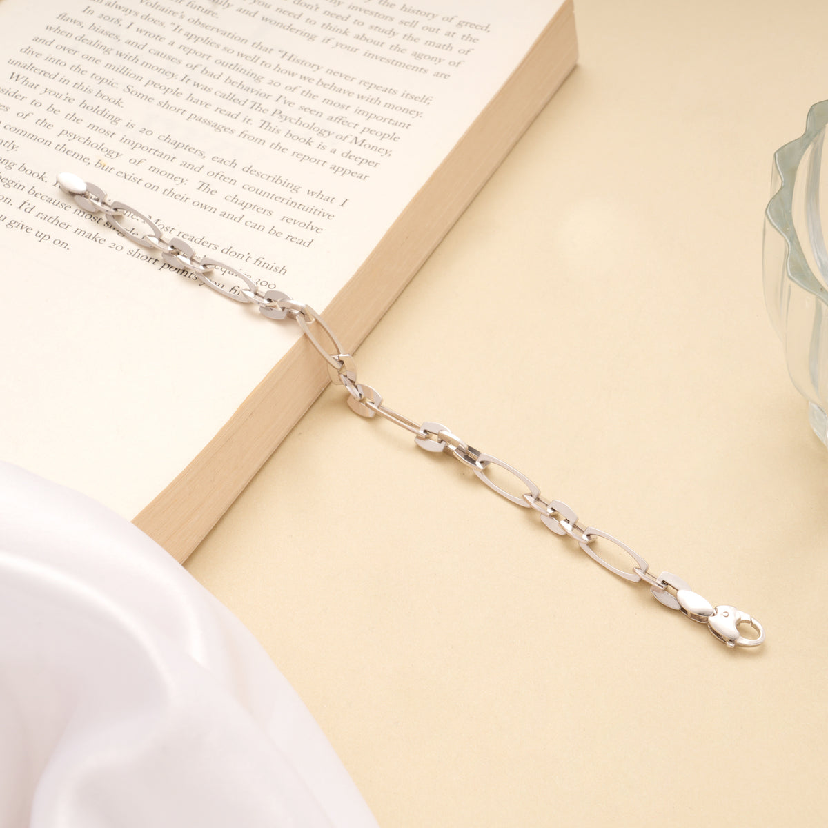 Minimalist Silver Paperclip Style Bracelet