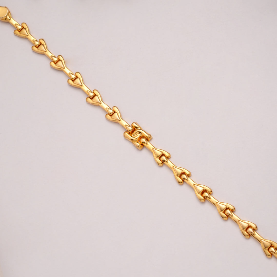Romantic Golden Arrow Shaped Women's Bracelet