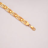 Classic Golden Interlocking Pattern Bracelet