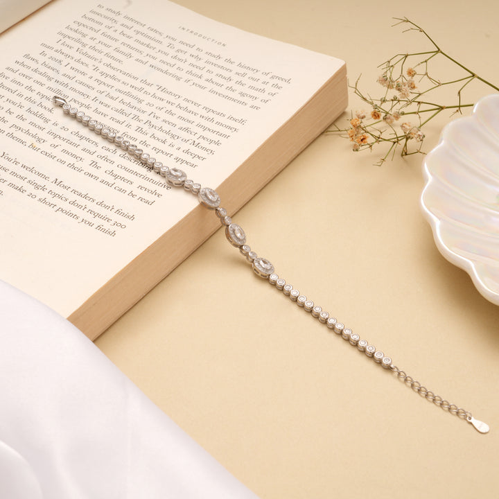 Vibrant Cubic Oval Design Silver Bracelet