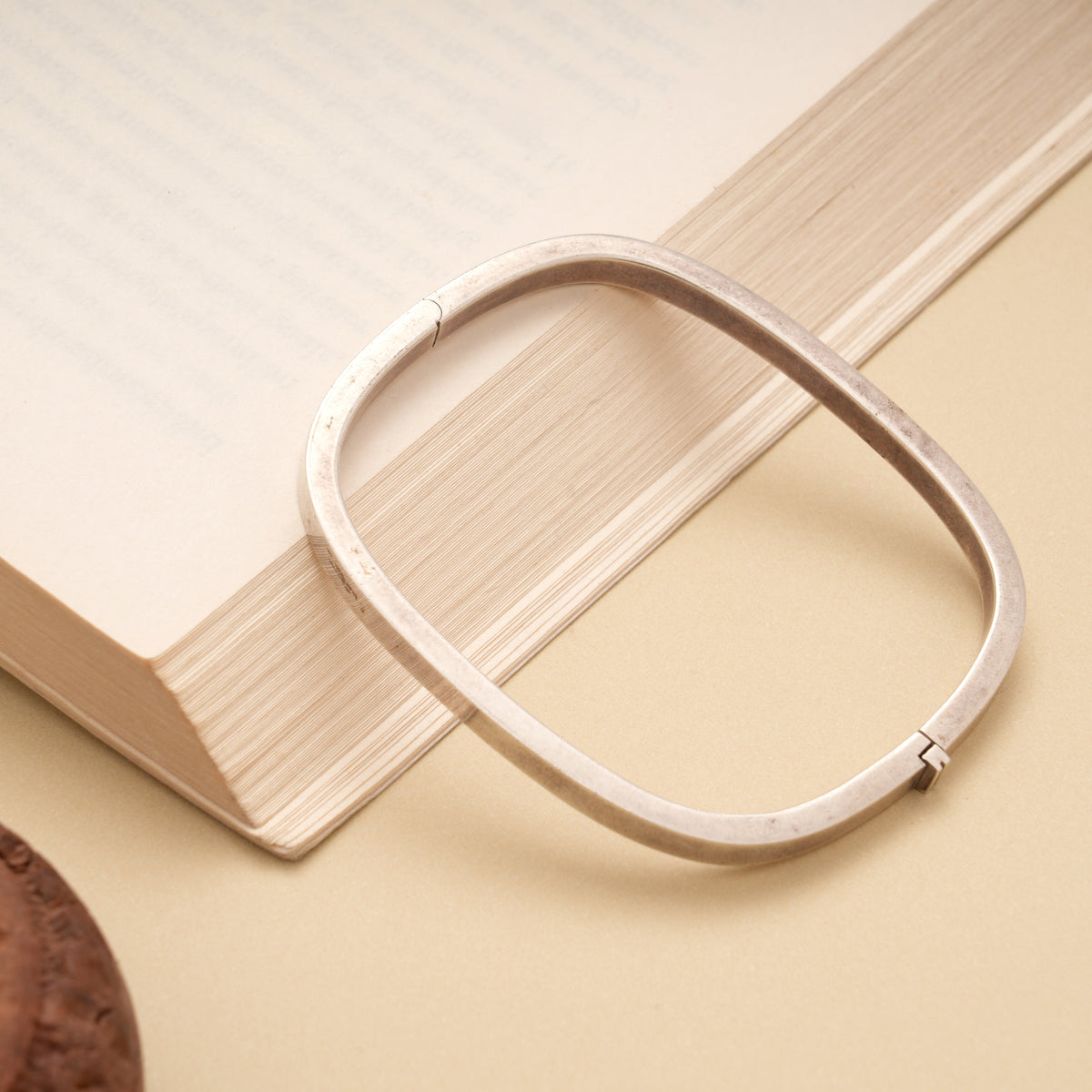 Chic Minimalist Silver Square Shaped Bracelet