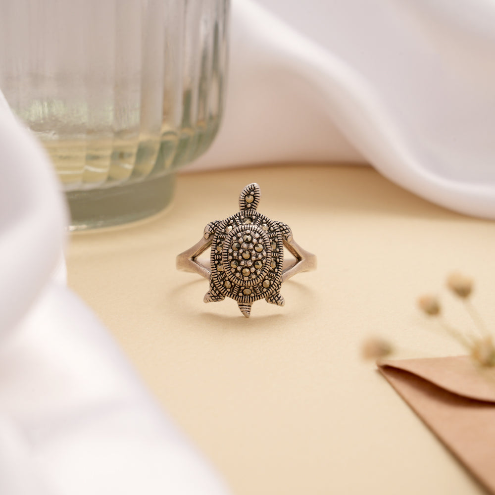 Antique Turtle Design Silver Ring