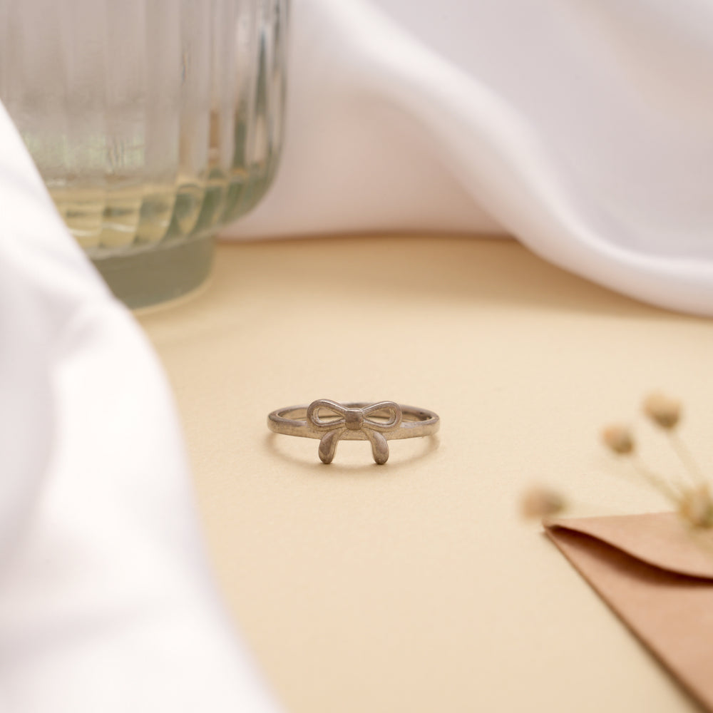 Trendy Bow Ribbon Design Silver Ring