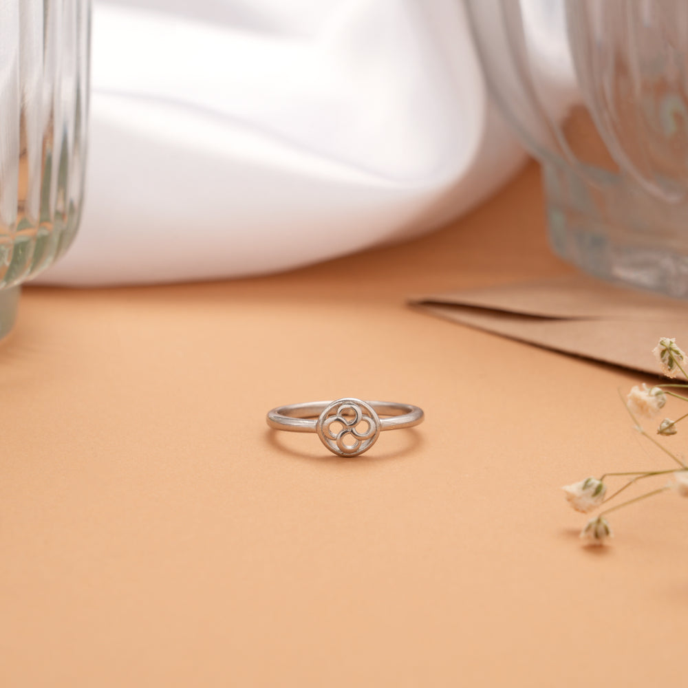 Little Flower Design Silver Ring