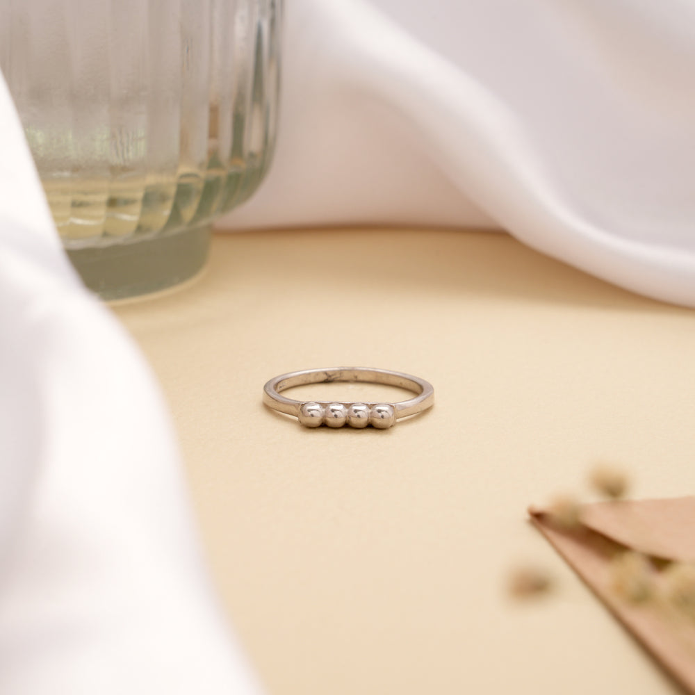 Regal Four Balls Design Silver Ring