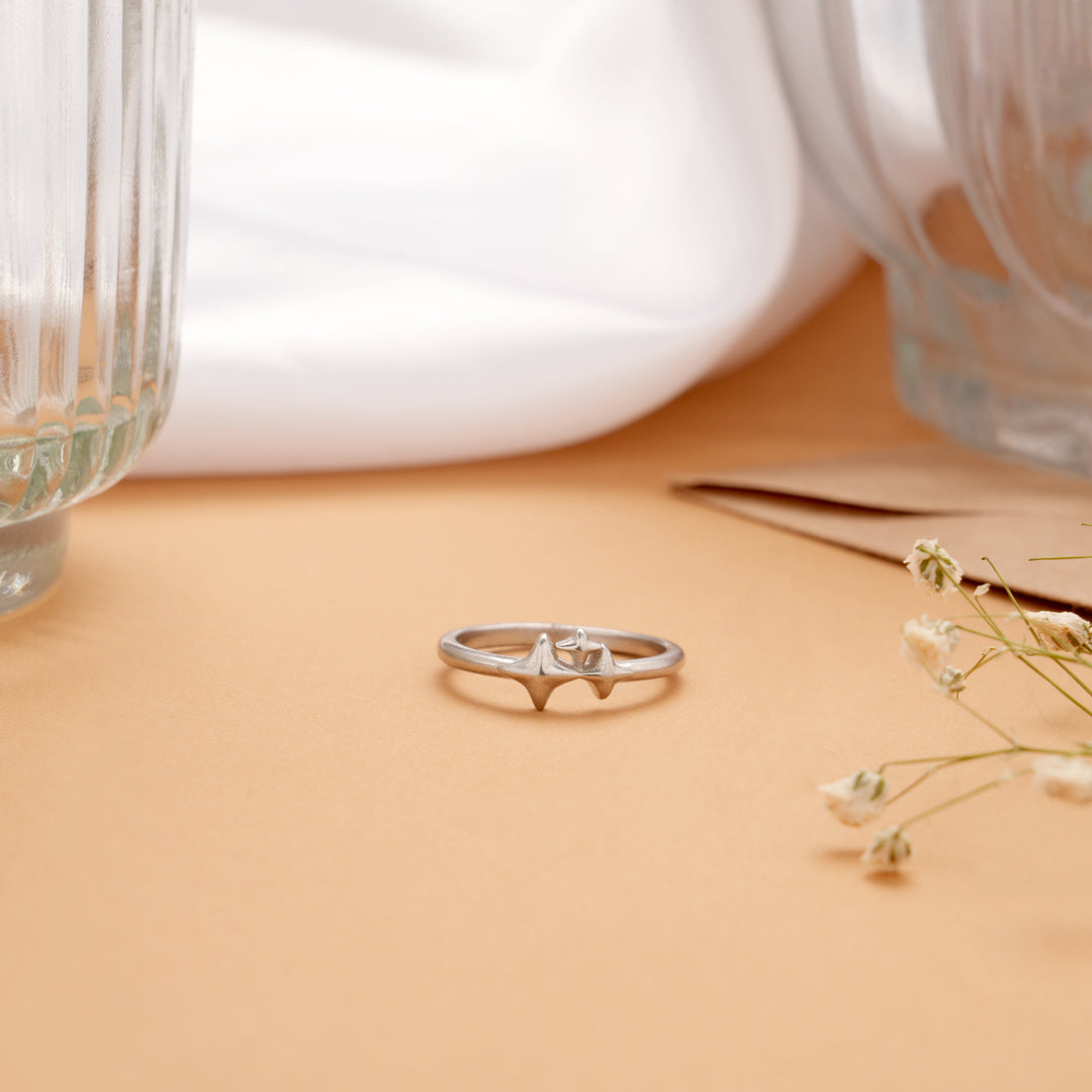 Minimalist Triple Star Silver Ring