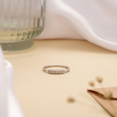 Elegant Linear Band Design Silver Ring
