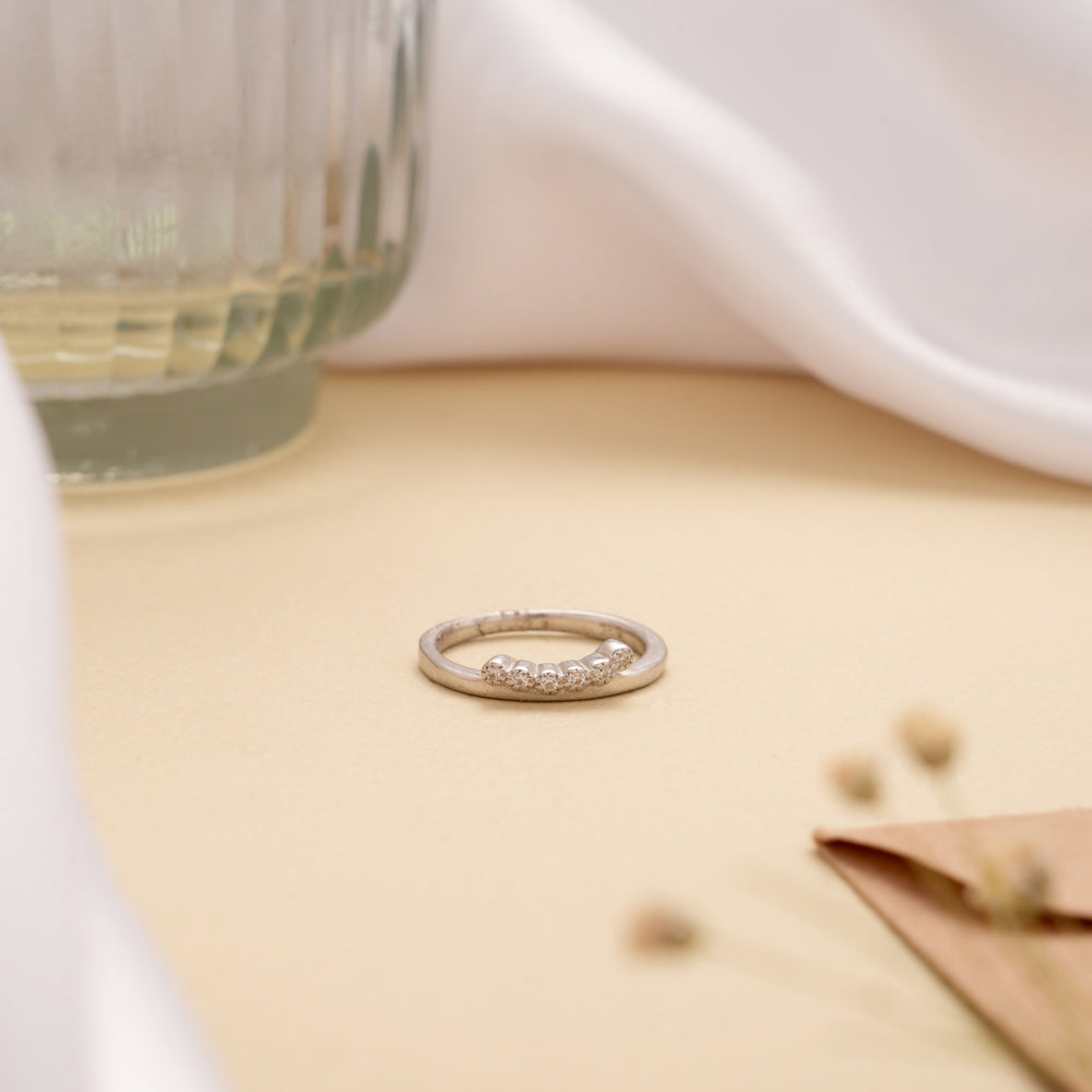Classic Curved Crown Pattern Silver Ring