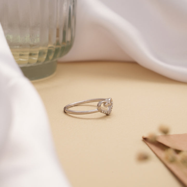 Exquisite Design Heart Shape Silver Ring