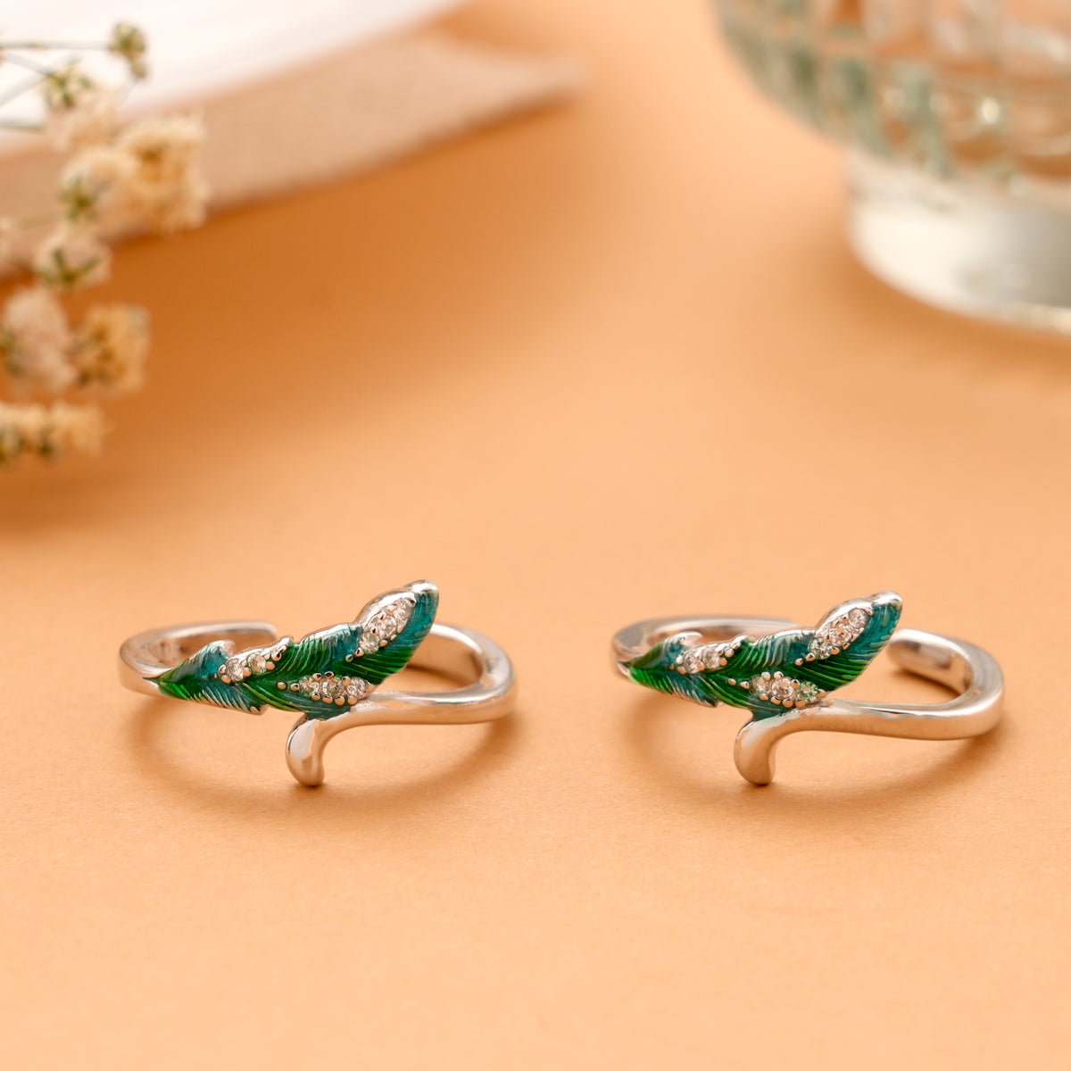 Green Feather Silver Toe Ring