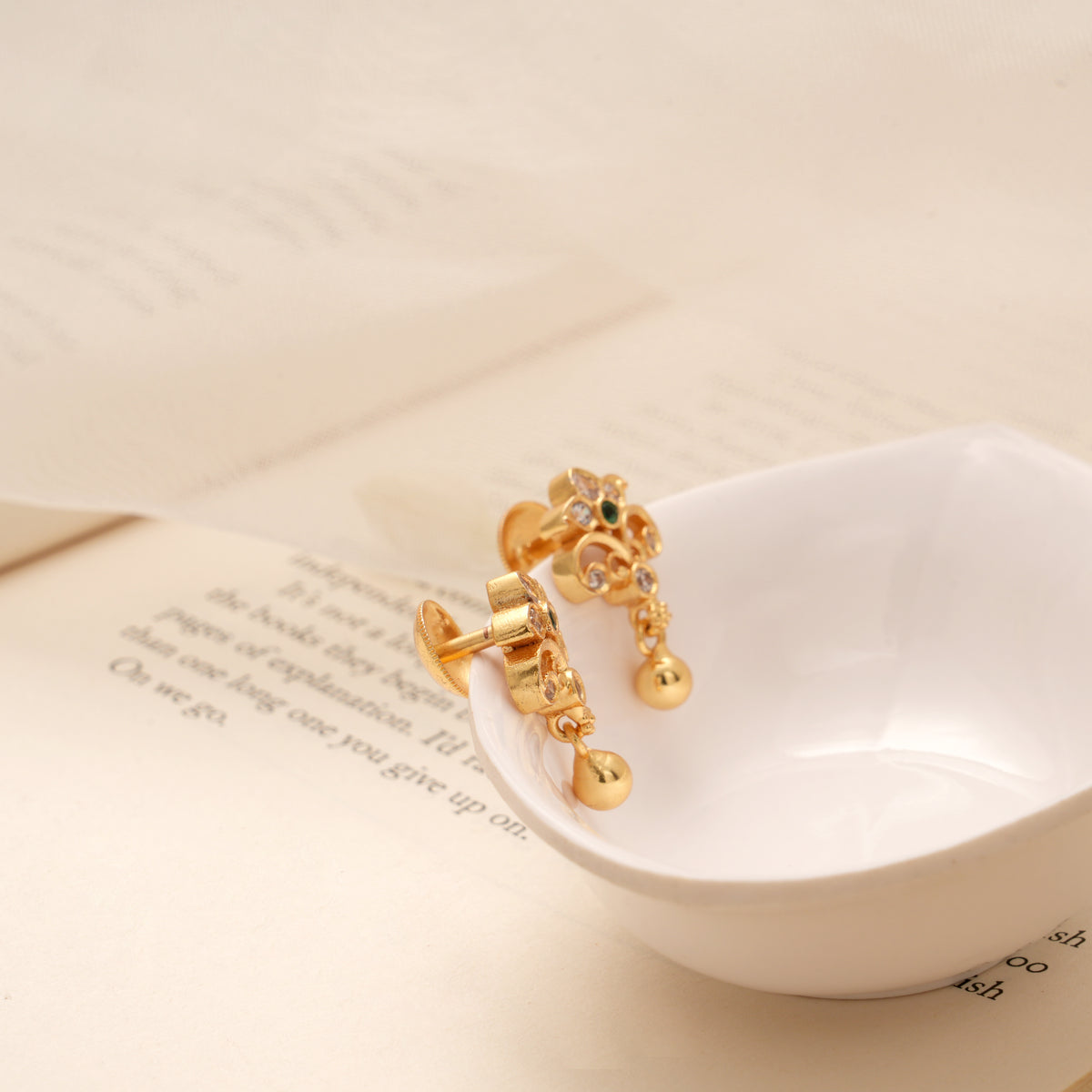 Minimal Floral Design Golden Drop Earring