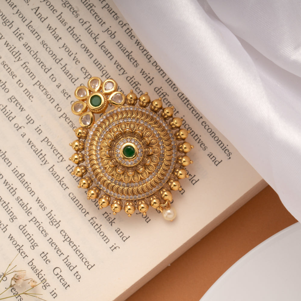 Traditional Round Kundan Golden Jada Billa