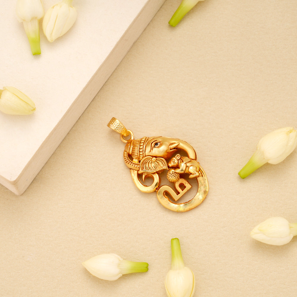 Beautiful Om Vinayagar Golden Pendant