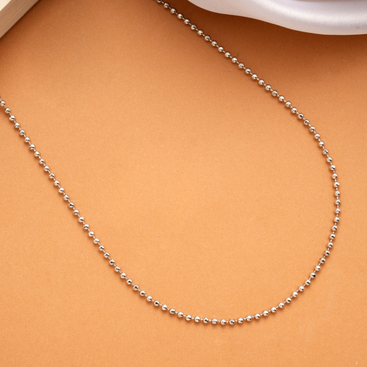 Elegant Beads Silver Men’s Chain