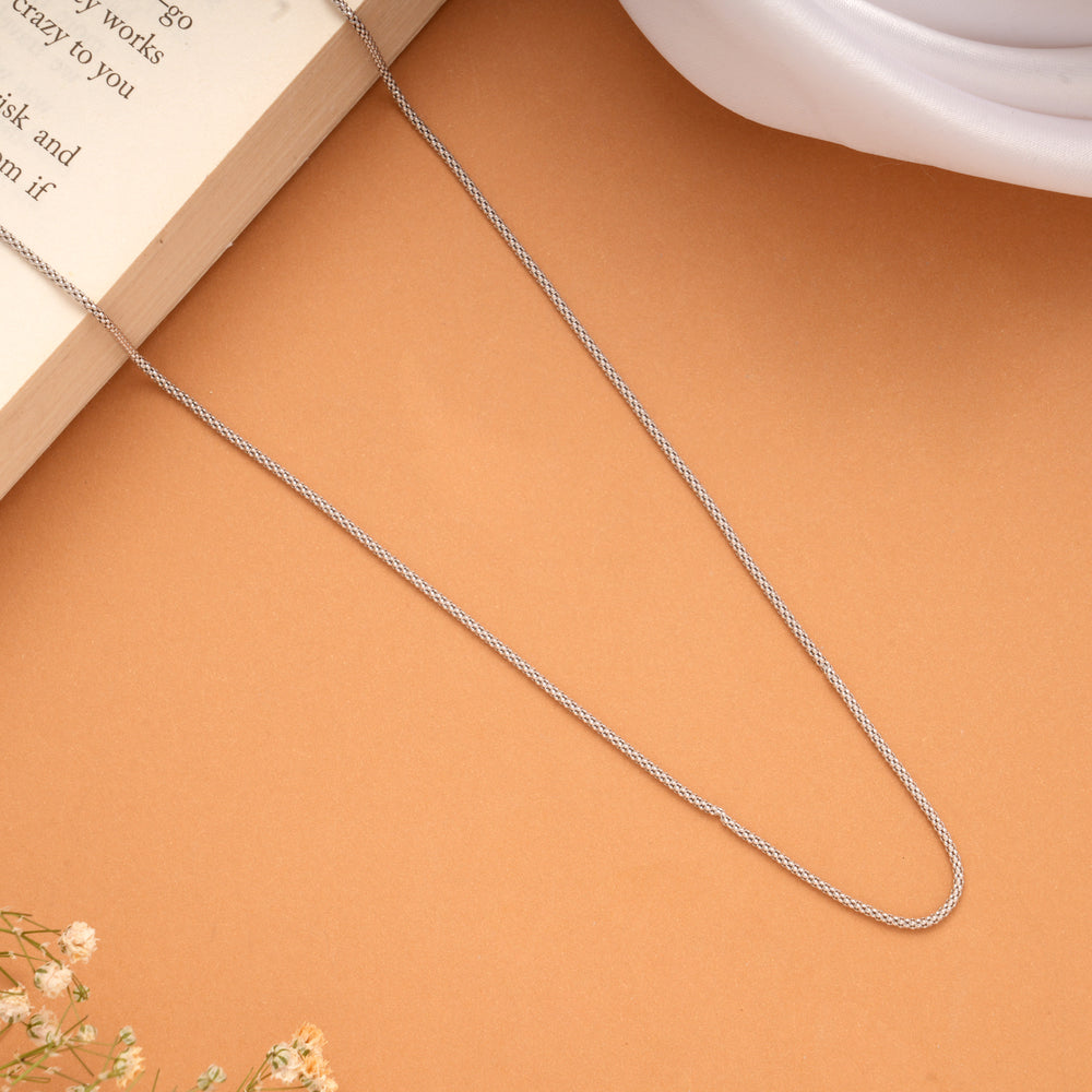 Classic Linear Thread Pattern Silver Chain