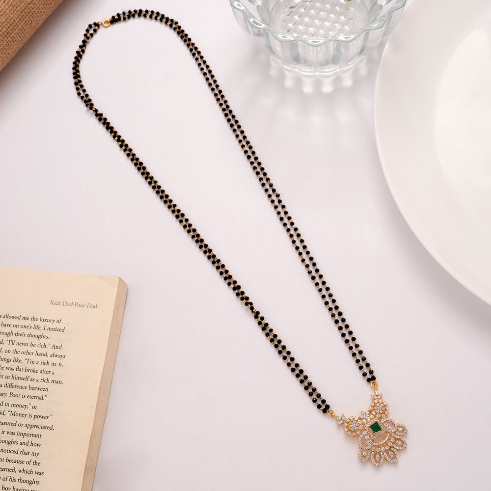 Elegant Emerald Stone Mangal Sutra Silver Chain